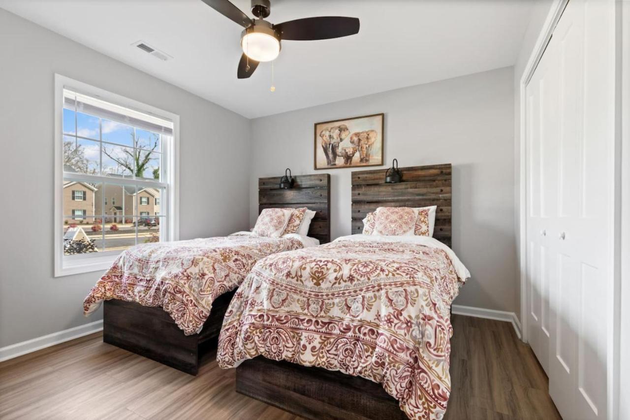 פייטוויל New Luxe Apt 3Br Downtown Fay Unit B מראה חיצוני תמונה