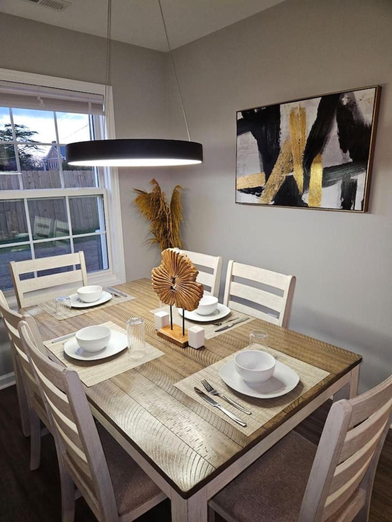 פייטוויל New Luxe Apt 3Br Downtown Fay Unit B מראה חיצוני תמונה